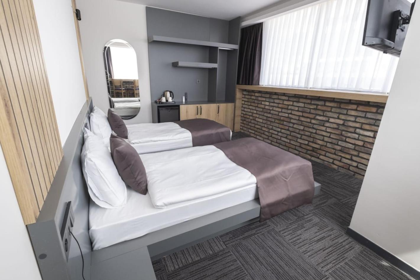 Dewy Hotel Измир Екстериор снимка